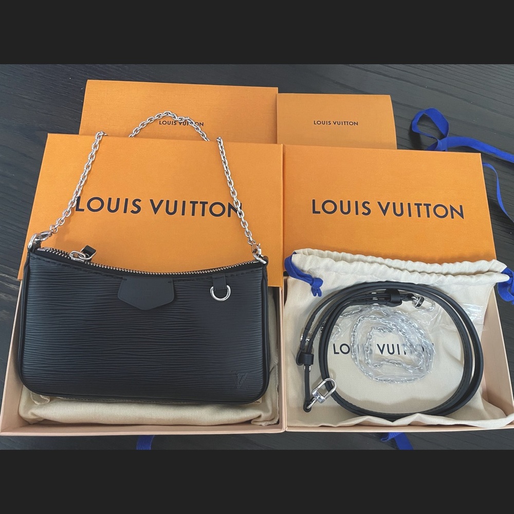 Louis Vuitton Easy Pouch On Strap Shoulder bag